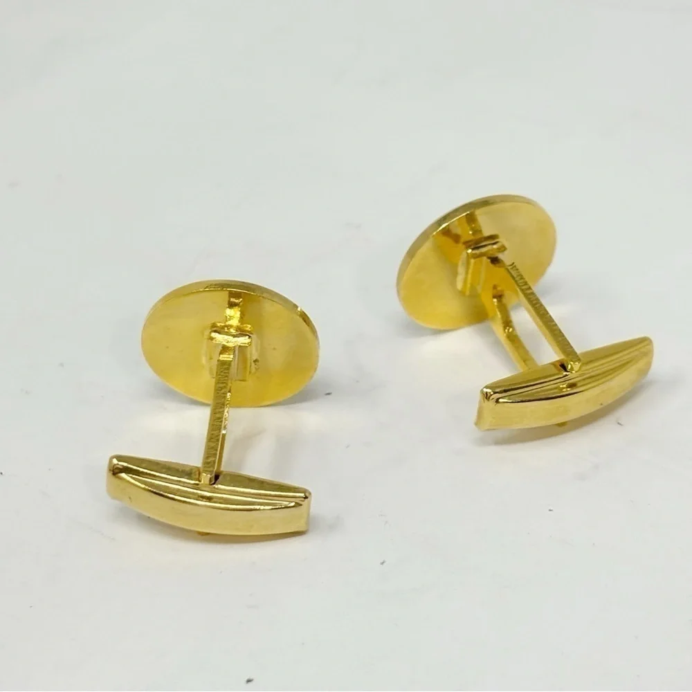 Men’s Set Of Two Gold Tone Cuff Links 1/2” Diameter Green Enameled Design